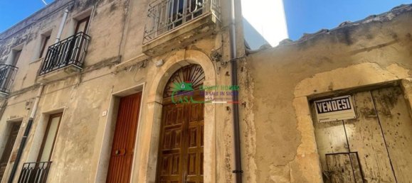 4 rooms House in Chiaramonte Gulfi, Italy No. 261345 19