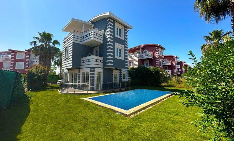 Wohnung 4+1 in Antalya, Turkey, Nr. 20835