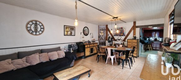 3 bedrooms House in Saint-Memmie, France No. 160597 2