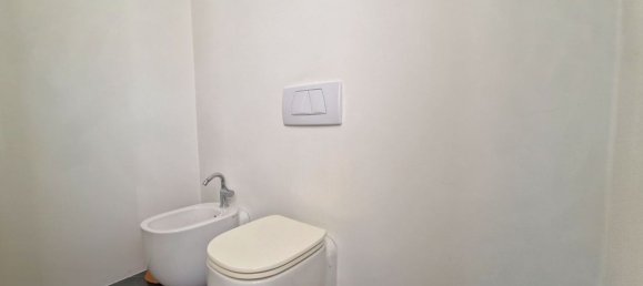 4 rooms Duplex in Stresa, Italy No. 19405 33