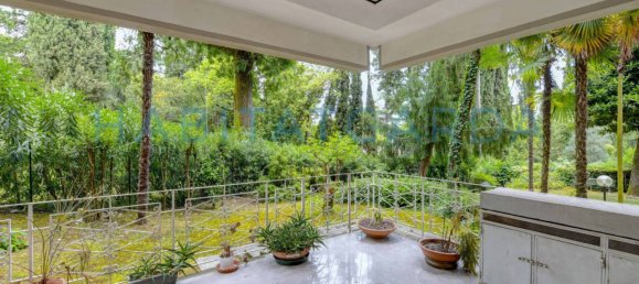 2 bedrooms Apartment in Gardone Riviera, Italy No. 301946 4