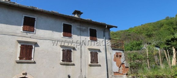4 rooms House in Sant'Anna d'Alfaedo, Italy No. 162002 6