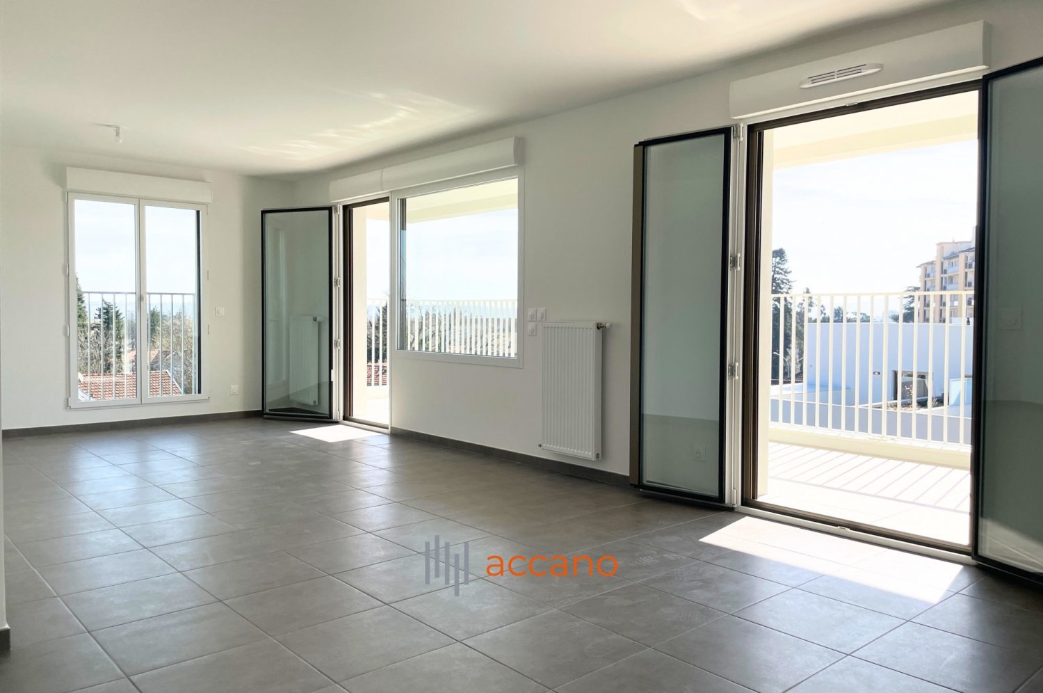 4 Schlafzimmer Wohnung in Villefranche-sur-Saone, France, Nr. 193654