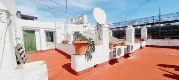 459m² Building in Cadiz, Spain No. 148077 2