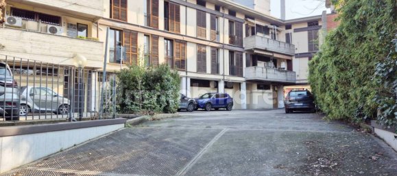 18m² Garage in Bologna, Italy No. 122827 16