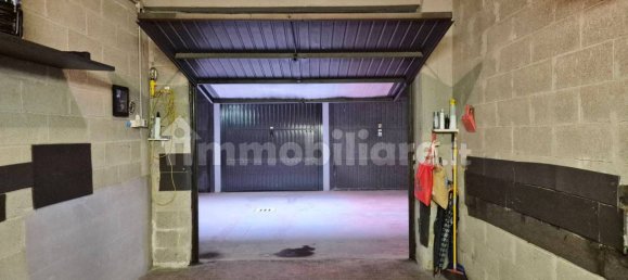 18m² Garage in Bologna, Italy No. 122827 5