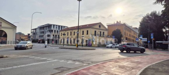 18m² Garage in Bologna, Italy No. 122827 19