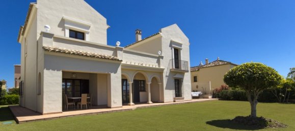 4 bedrooms Villa in Cadiz, Spain No. 29374 2