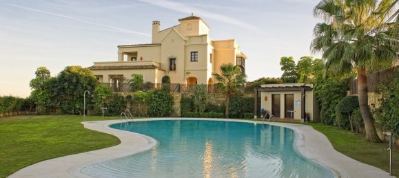 4 bedrooms Villa in Cadiz, Spain No. 29374 8