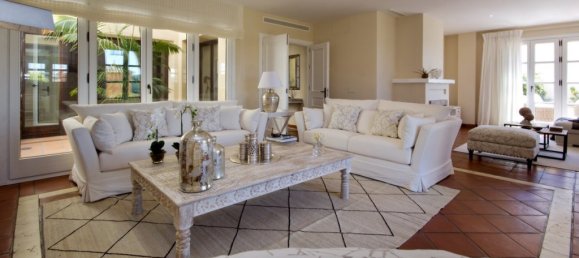 4 bedrooms Villa in Cadiz, Spain No. 29374 4