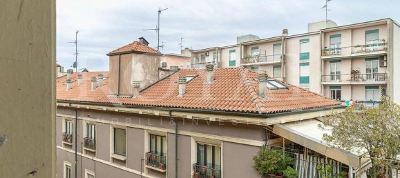 Apartamento de 2 divisões em Monza, Italy N.º 40865 16