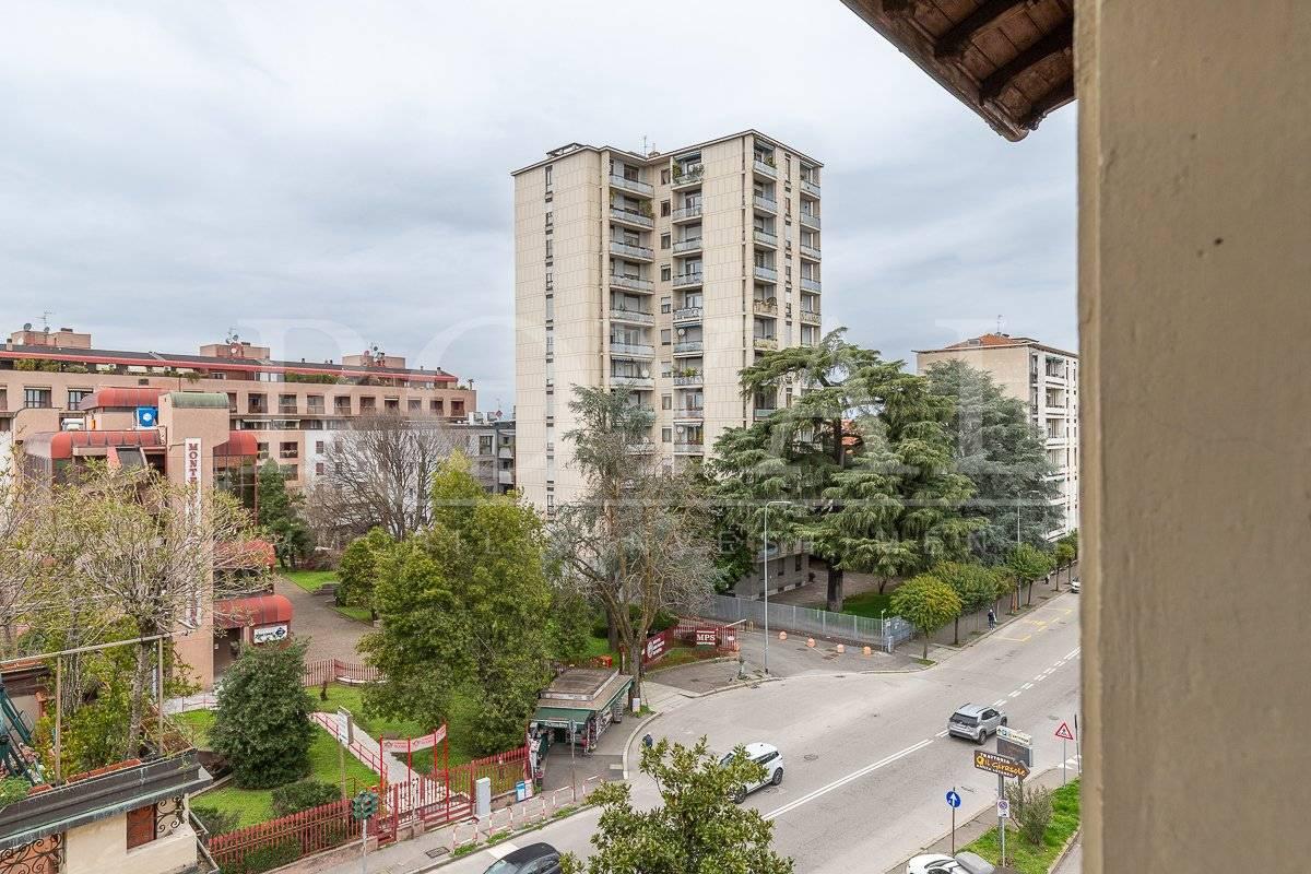 Apartamento de 2 divisões em Monza, Italy N.º 40865