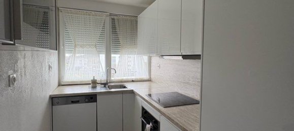 4 Schlafzimmer Wohnung in Uckange, France, Nr. 338402 2