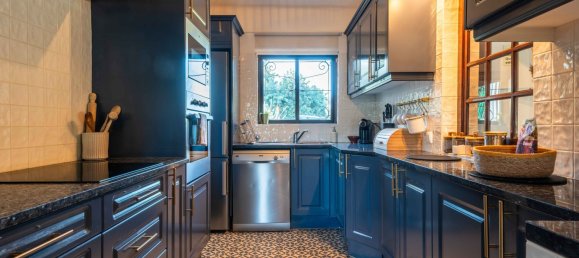 4 bedrooms Villa in Alvor, Portugal No. 117038 3