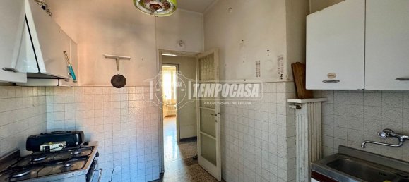 4 bedrooms Apartment in Brescia, Italy No. 364294 9