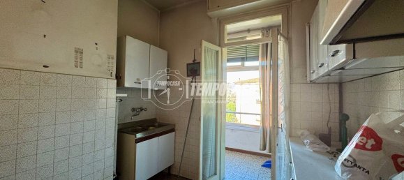 4 bedrooms Apartment in Brescia, Italy No. 364294 10