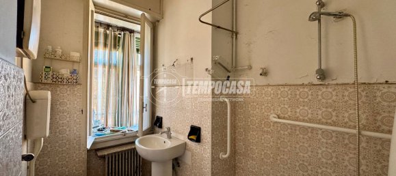 4 bedrooms Apartment in Brescia, Italy No. 364294 28