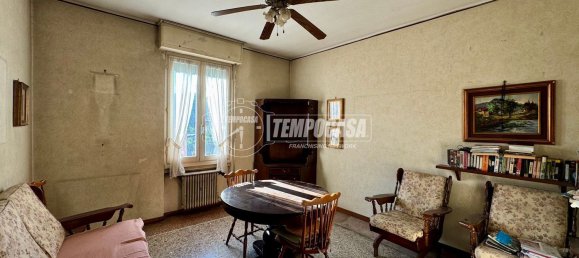 4 bedrooms Apartment in Brescia, Italy No. 364294 4