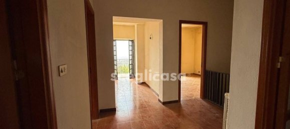 4 bedrooms Villa in Carini, Italy No. 375118 8