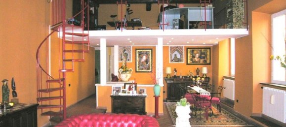 7 rooms Apartment in Lucca, Italy No. 11962 13