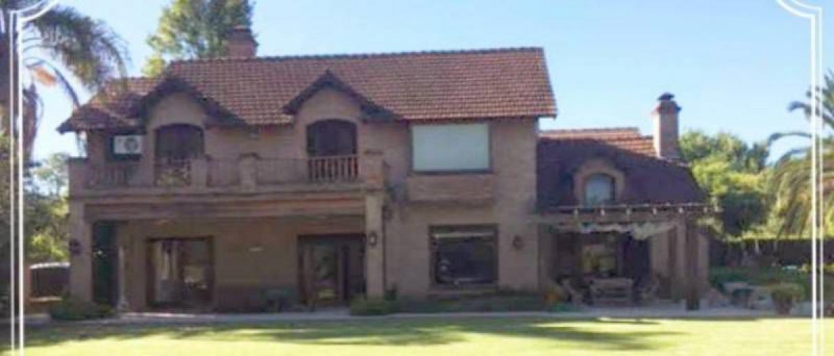 4 bedrooms House in San Isidro, Argentina No. 704