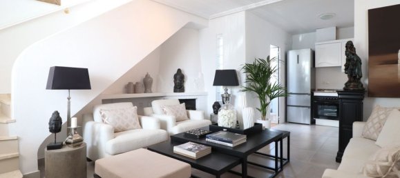 2 bedrooms Villa in Alicante, Spain No. 178181 3