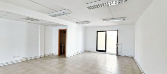 90m² Office in Olbia, Italy No. 372005 3