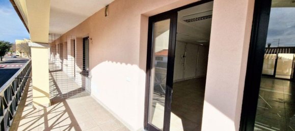 90m² Office in Olbia, Italy No. 372005 4