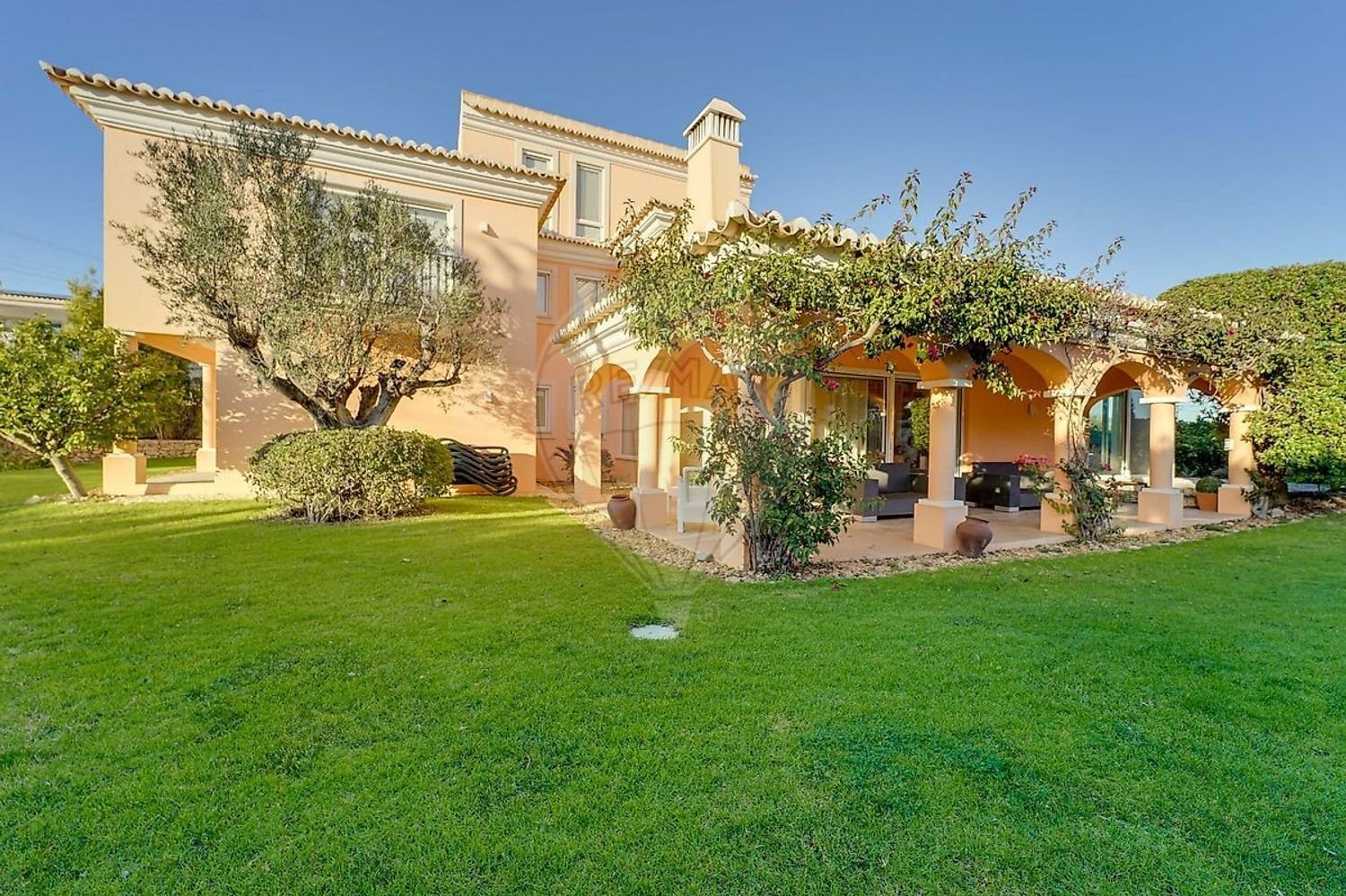 Casa de 5 dormitorios en Porches, Portugal No. 170165