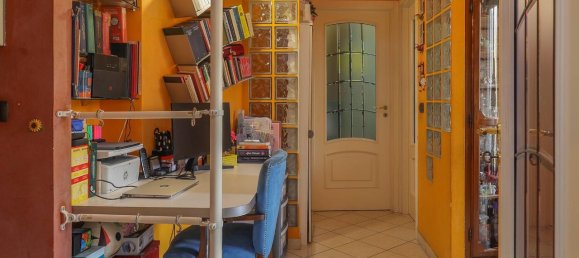 3 rooms Apartment in Turin, Italy No. 121083 6