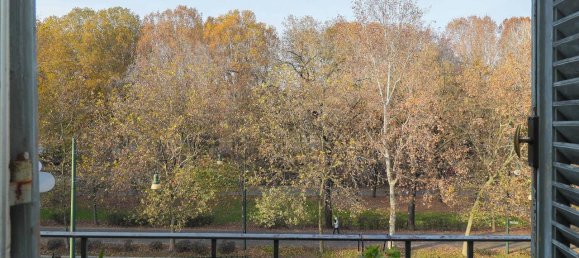 3 rooms Apartment in Turin, Italy No. 121083 2