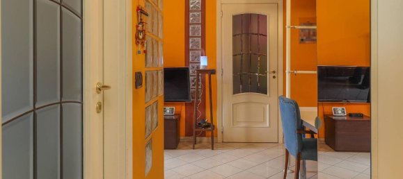 3 rooms Apartment in Turin, Italy No. 121083 7