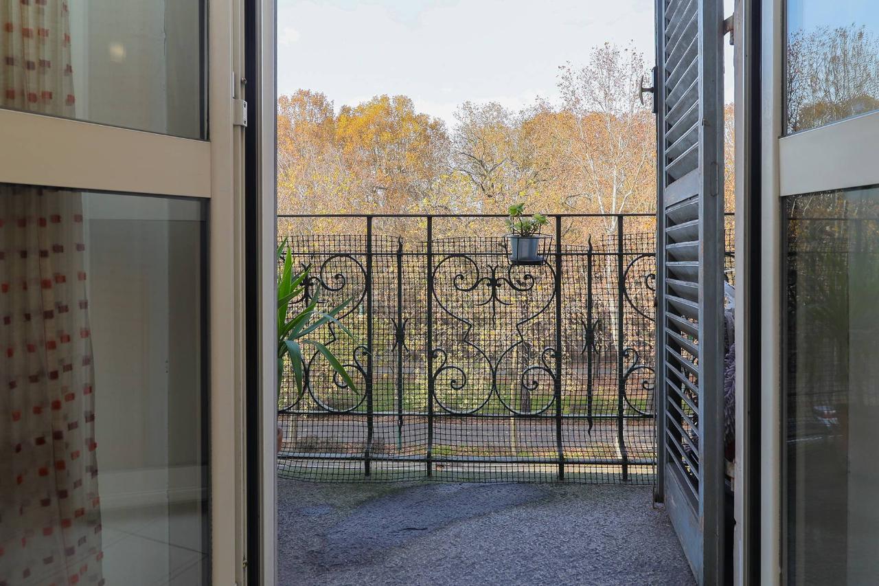 3 rooms Apartment in Turin, Italy No. 121083