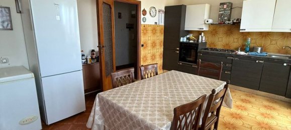 3 bedrooms Apartment in Cisterna di Latina, Italy No. 341054 4