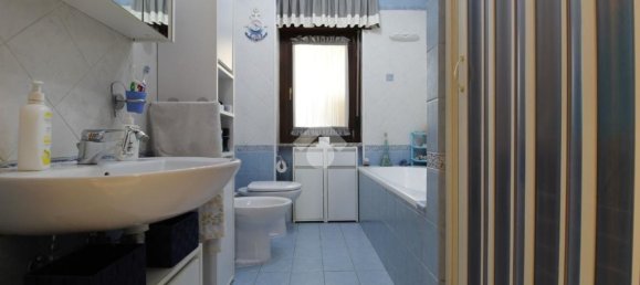 4 rooms Apartment in Montalto Uffugo, Italy No. 290111 30