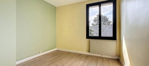 3 bedrooms House in Mont-Saint-Aignan, France No. 356436 7