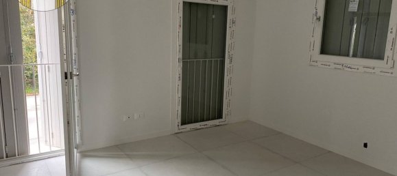 100m² Office in Montebelluna, Italy No. 325378 9