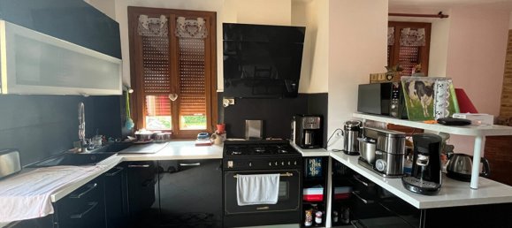 Casa de 4 dormitorios en Chaumont-en-Vexin, France No. 269849 4