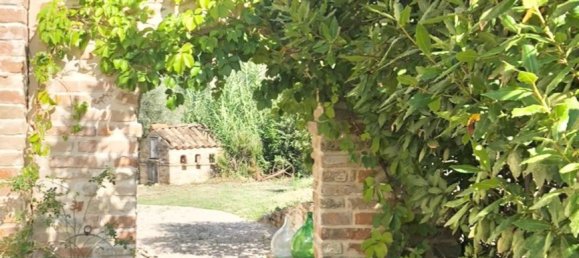 8 bedrooms House in Cossignano, Italy No. 372207 2