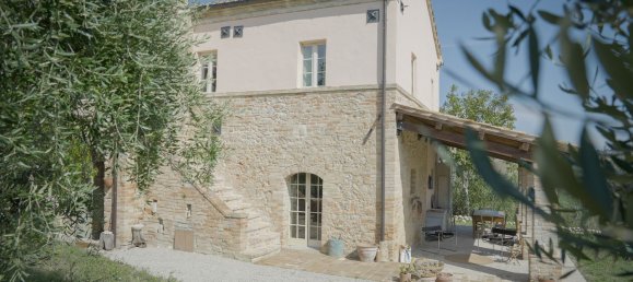 8 bedrooms House in Cossignano, Italy No. 372207 4