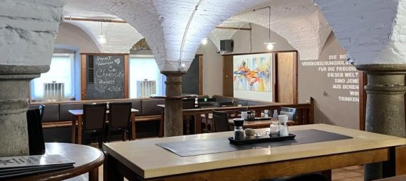 Gewerbliche Immobilie in Gmunden, Austria 240m², Nr. 190981 2