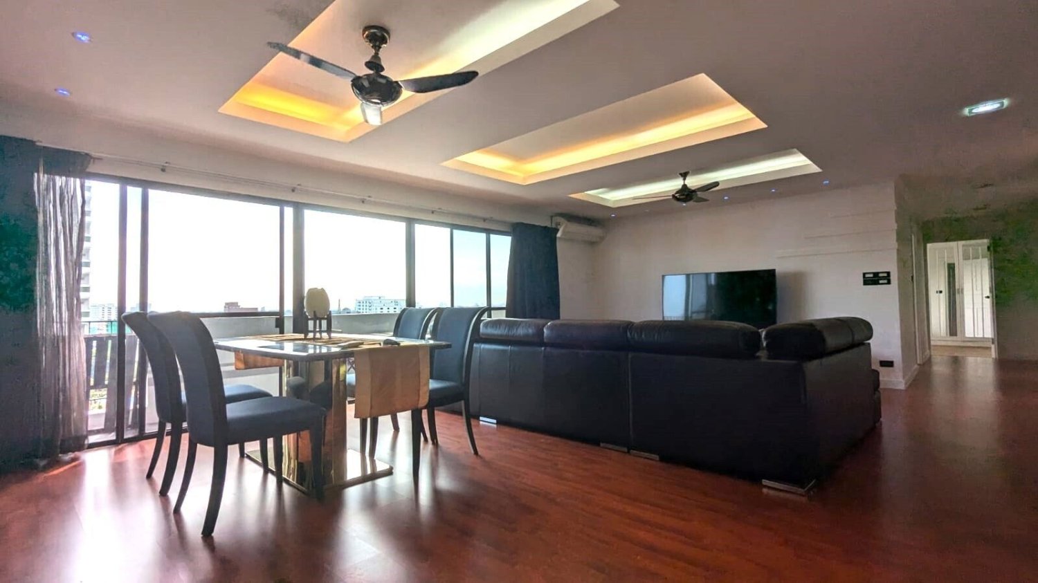Apartamento com 2 quartos em condomínio em Watthana, Thailand N.º 63528