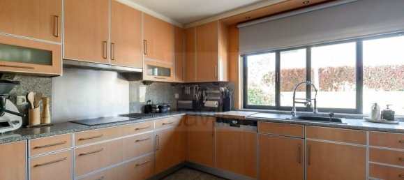 5 bedrooms Villa in Porto, Portugal No. 108502 14