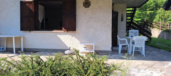 2 rooms Apartment in Borno, Italy No. 282386 2