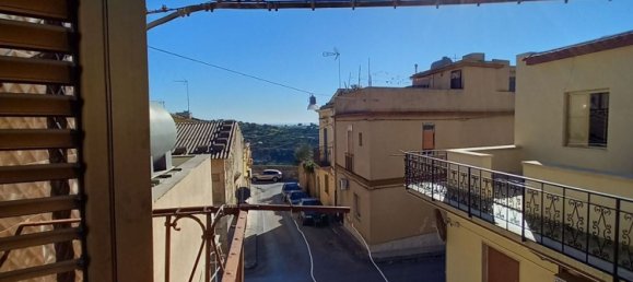 3 bedrooms House in Noto, Italy No. 70967 4