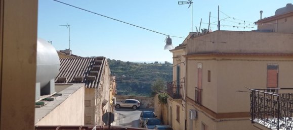 3 bedrooms House in Noto, Italy No. 70967 5