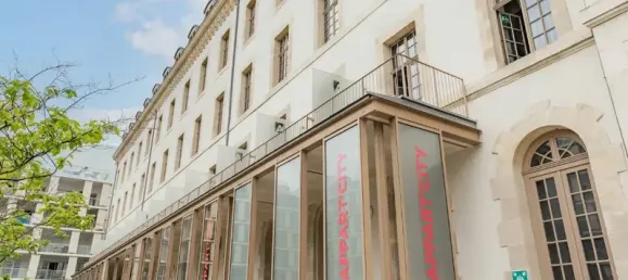 32m² Commercial property in Reims, France No. 81388 10