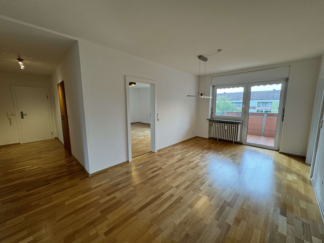 4 bedrooms Apartment in Frankfurt am Main, Germany No. 46114