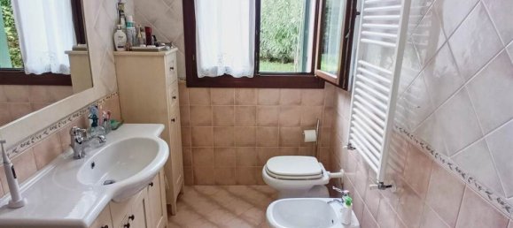 8 rooms House in Chioggia, Italy No. 123085 9