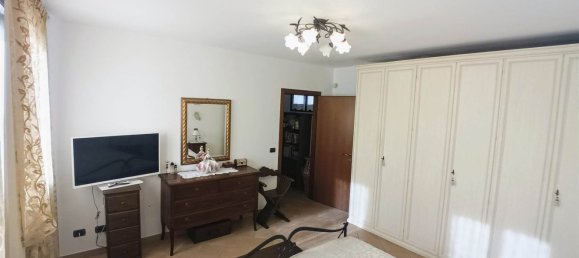 8 rooms House in Chioggia, Italy No. 123085 12